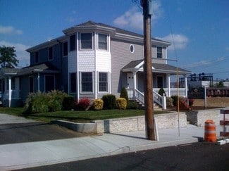 More details for 98 Front St, Mineola, NY - Office for Lease