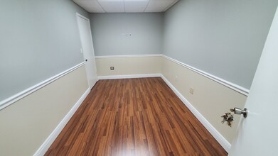 860 US Highway 1, North Palm Beach, FL for lease Interior Photo- Image 2 of 2