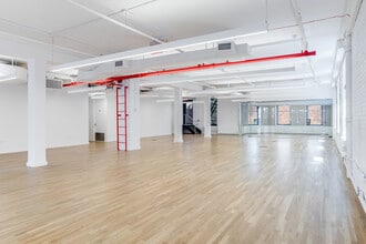 131-133 Spring St, New York, NY for lease Interior Photo- Image 2 of 12