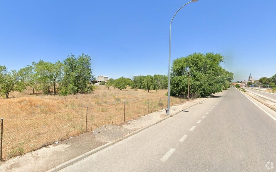 Paseo Pozos, 26, Torres de la Alameda, Madrid for sale - Building Photo - Image 3 of 4