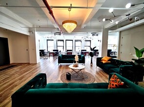 7 W 36th St, New York, NY for lease Interior Photo- Image 1 of 10