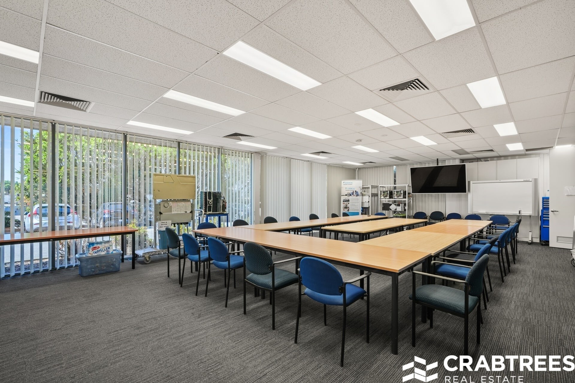 15-17 Nyadale Dr, Scoresby for lease Interior Photo- Image 1 of 7
