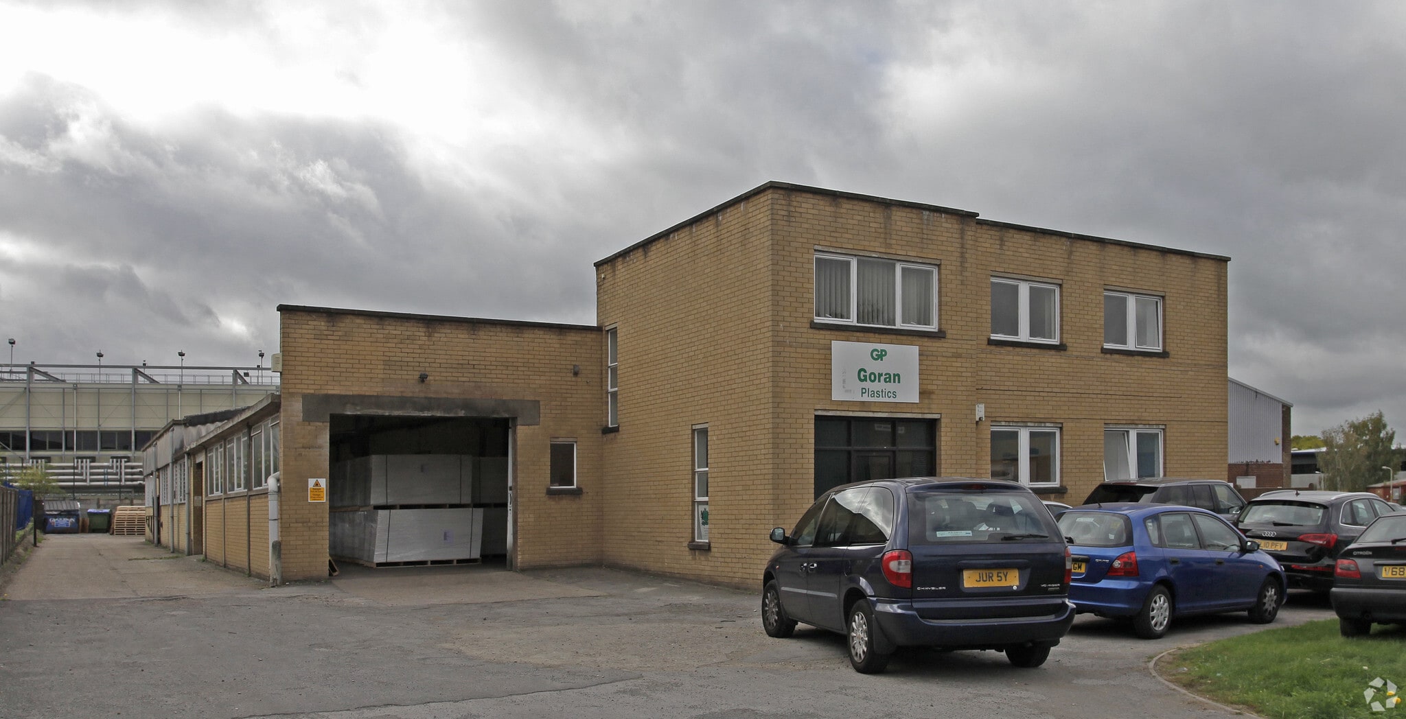 5 Caxton Way, Watford for sale Primary Photo- Image 1 of 1