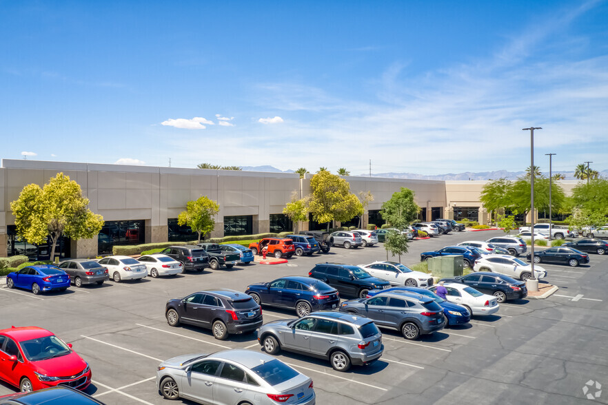 2490 Paseo Verde Pky, Henderson, NV for lease - Building Photo - Image 3 of 7