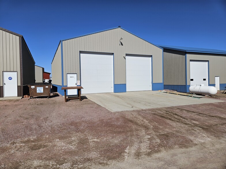 607 Centennial Pl, Dell Rapids, SD for lease - Building Photo - Image 1 of 2