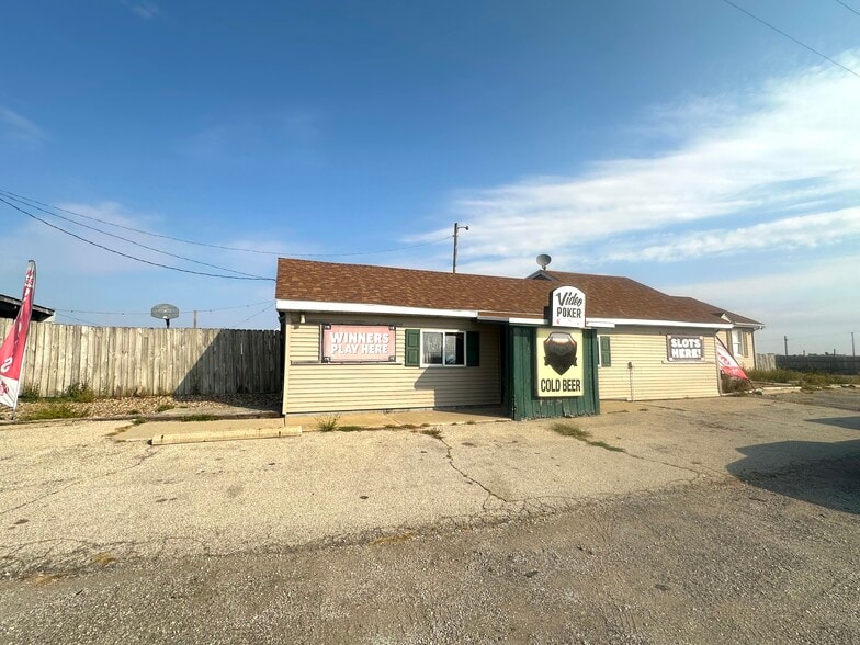 4602 1625 North Rd, Danvers, IL for sale - Building Photo - Image 3 of 13