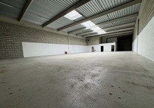 Flex in Herblay-sur-Seine for lease Interior Photo- Image 2 of 7