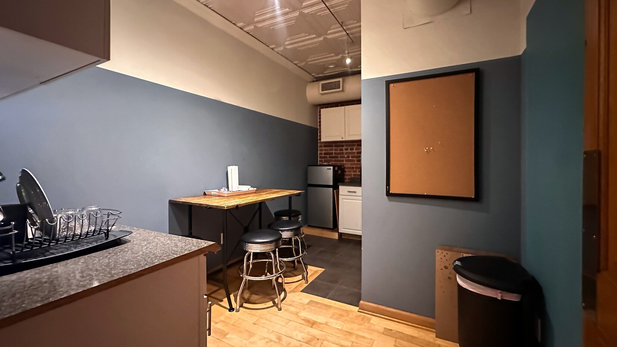23 Franklin St, Torrington, CT for lease Interior Photo- Image 1 of 11