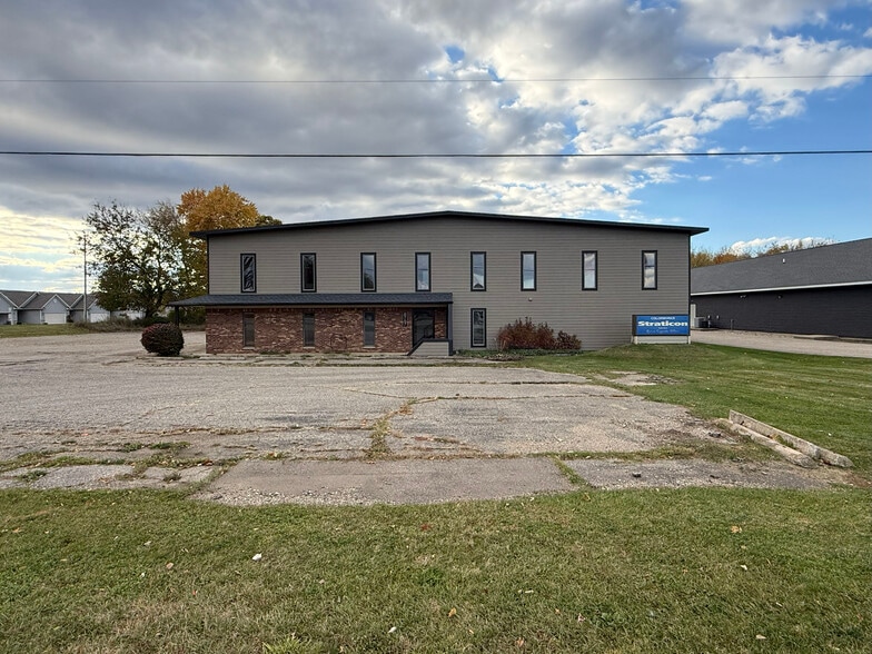 8767 N 32nd St, Richland, MI for sale - Building Photo - Image 1 of 23