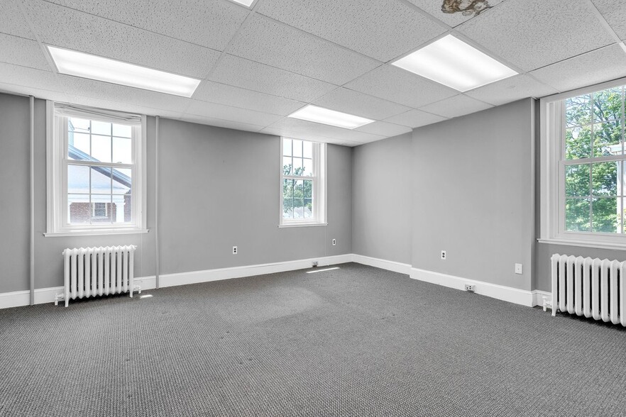 349 W State St, Media, PA for sale - Primary Photo - Image 2 of 17