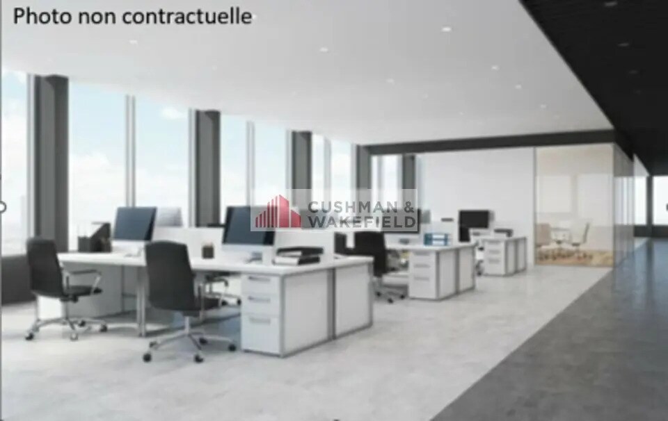 Office in Nîmes for lease Interior Photo- Image 1 of 2
