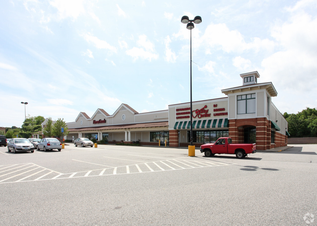 351 N Frontage Rd, New London, CT 06320 - New London Mall | LoopNet