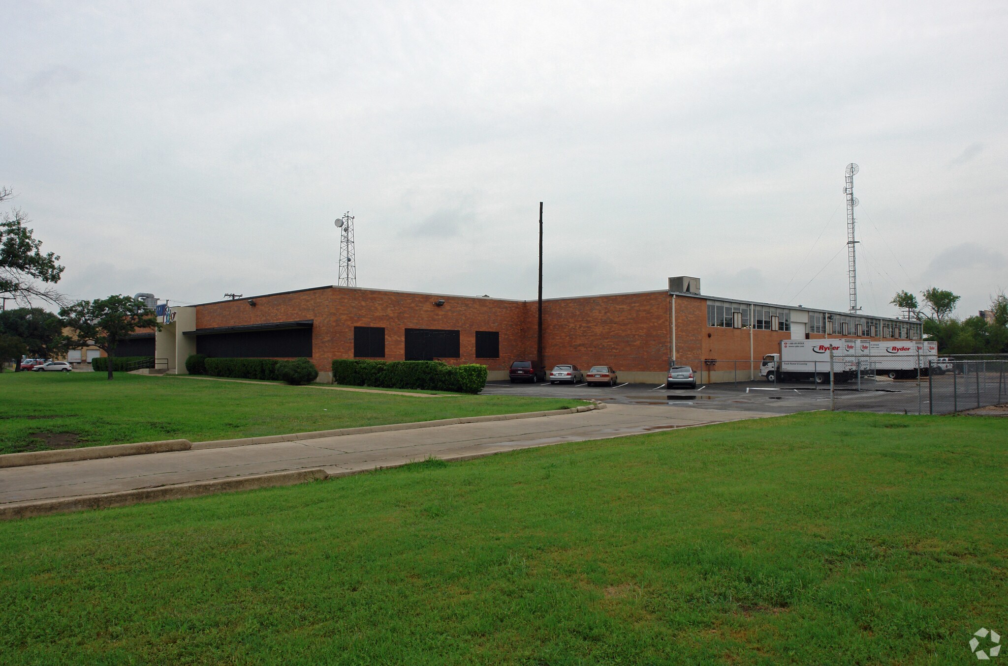 7900 Ambassador Row, Dallas, TX for sale Primary Photo- Image 1 of 1