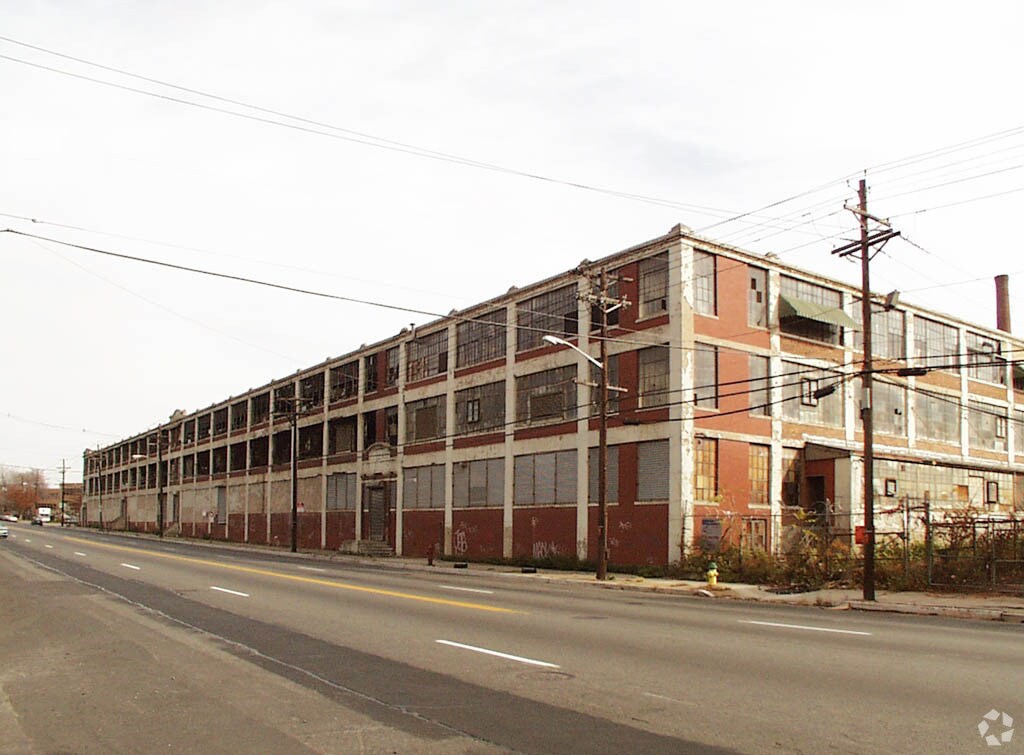 646696 Frelinghuysen Ave, Newark, NJ 07114