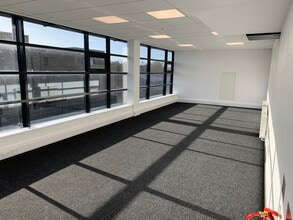 New Cut Rd, Maidstone for lease Interior Photo- Image 1 of 2