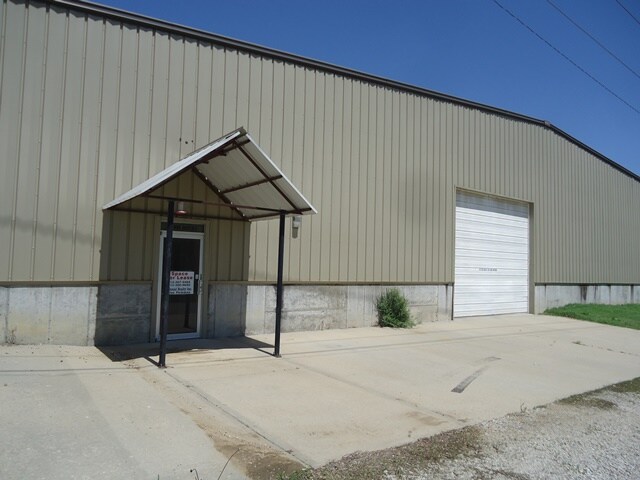 1642 Main St, Atchison, KS for lease - Building Photo - Image 3 of 4
