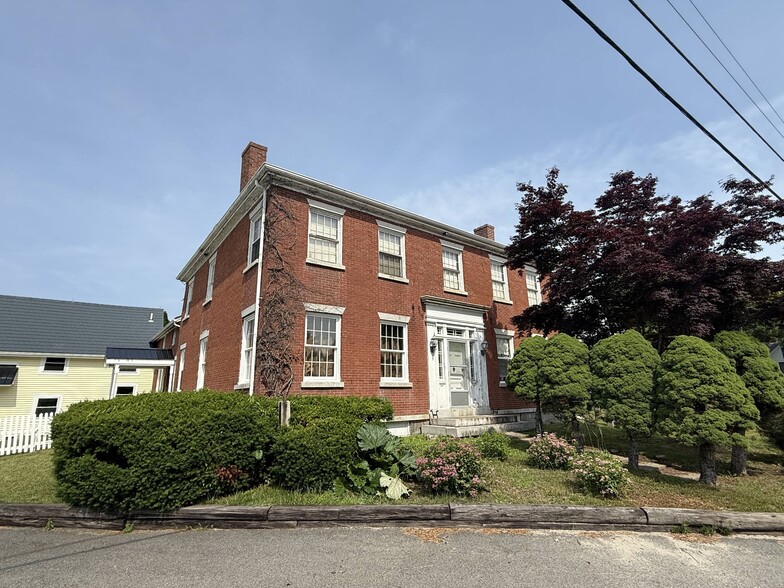 1887 Hallowell Rd, Litchfield, ME for sale - Primary Photo - Image 1 of 13