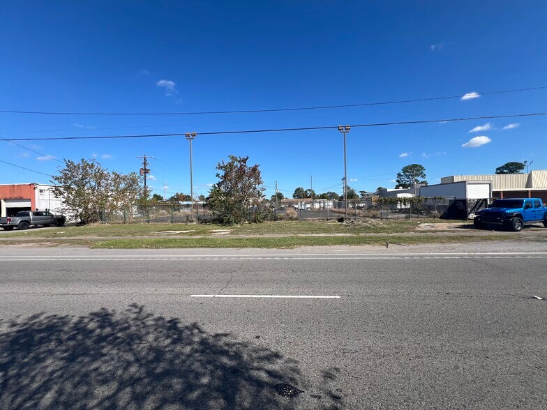 7431 Saint Bernard Hwy, Arabi, LA for sale - Building Photo - Image 1 of 13