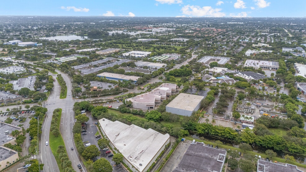 10300-10380 NW 53rd St, Sunrise, FL for lease - Building Photo - Image 2 of 47