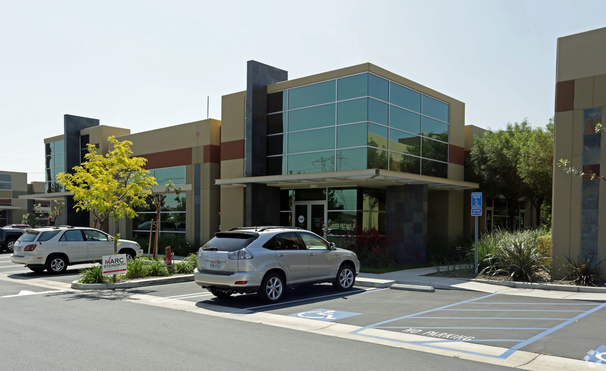 8215 Rochester Ave, Rancho Cucamonga, CA 91730