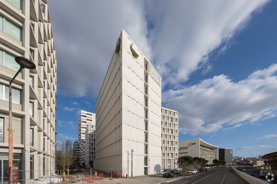 Hospitality in Marseille for sale - Building Photo - Image 3 of 3