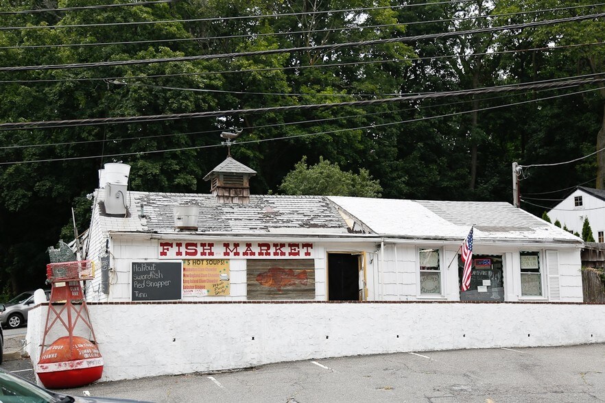 113 E Main St, Huntington, NY for sale - Building Photo - Image 1 of 1