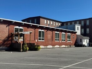 10 W Point Ln, Biddeford, ME for lease Building Photo- Image 1 of 1