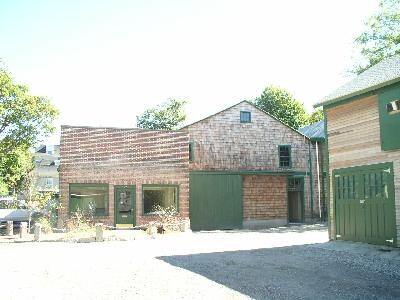7-11 Bowler Ln, Newport, RI for sale - Primary Photo - Image 1 of 1