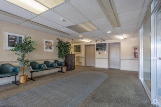 25701 N Lakeland Blvd, Cleveland, OH for sale Interior Photo- Image 2 of 16