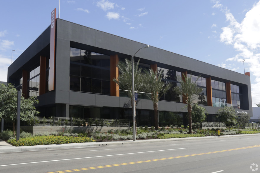 840 Apollo St, El Segundo, CA for lease - Building Photo - Image 3 of 10