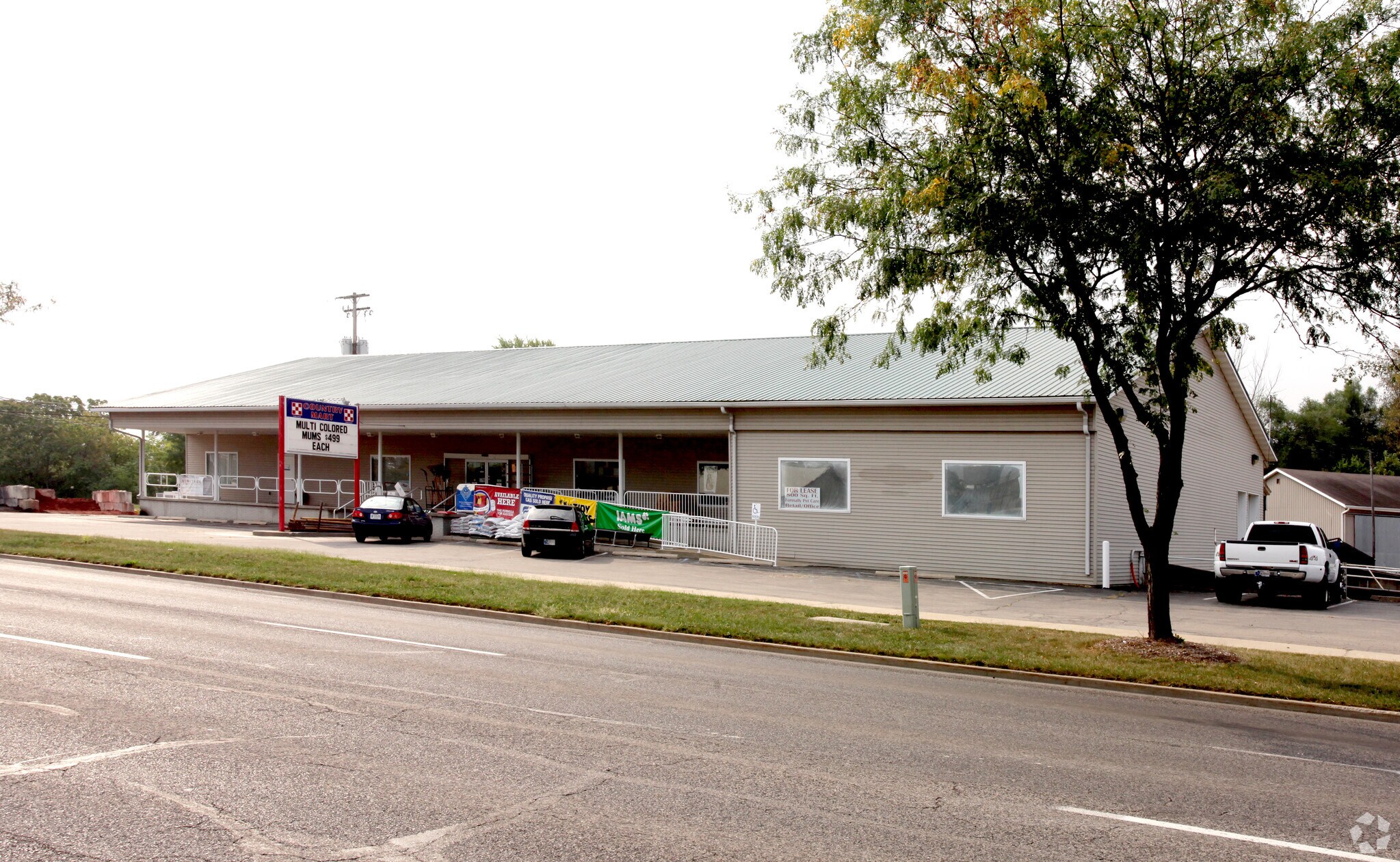 1075 E 2nd St, Columbus, IN for sale Primary Photo- Image 1 of 1
