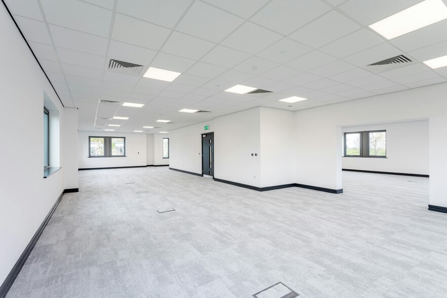 Stonebridge Rd, Birmingham for lease - Building Photo - Image 3 of 11