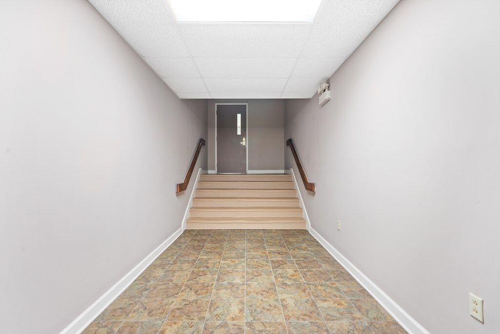 210 Bradshaw Pike Ext, Hopkinsville, KY 42240