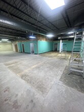 5306-5346 Peters Creek Rd, Roanoke, VA for lease Interior Photo- Image 2 of 5