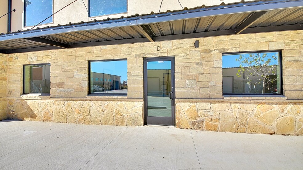 720 S Bell Blvd, Cedar Park, TX for lease - Building Photo - Image 3 of 11