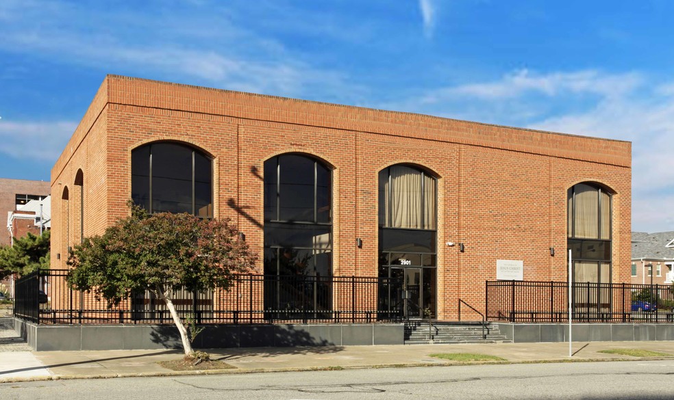 2901 Huntington Ave, Newport News, VA for sale - Building Photo - Image 1 of 1