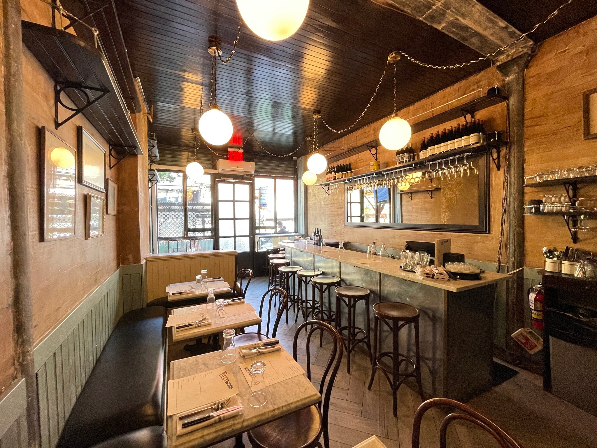 160 Havemeyer St, Brooklyn, NY for lease Interior Photo- Image 1 of 4