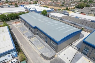 1-7 Fishers Grv, Portsmouth, HAM - AERIAL  map view