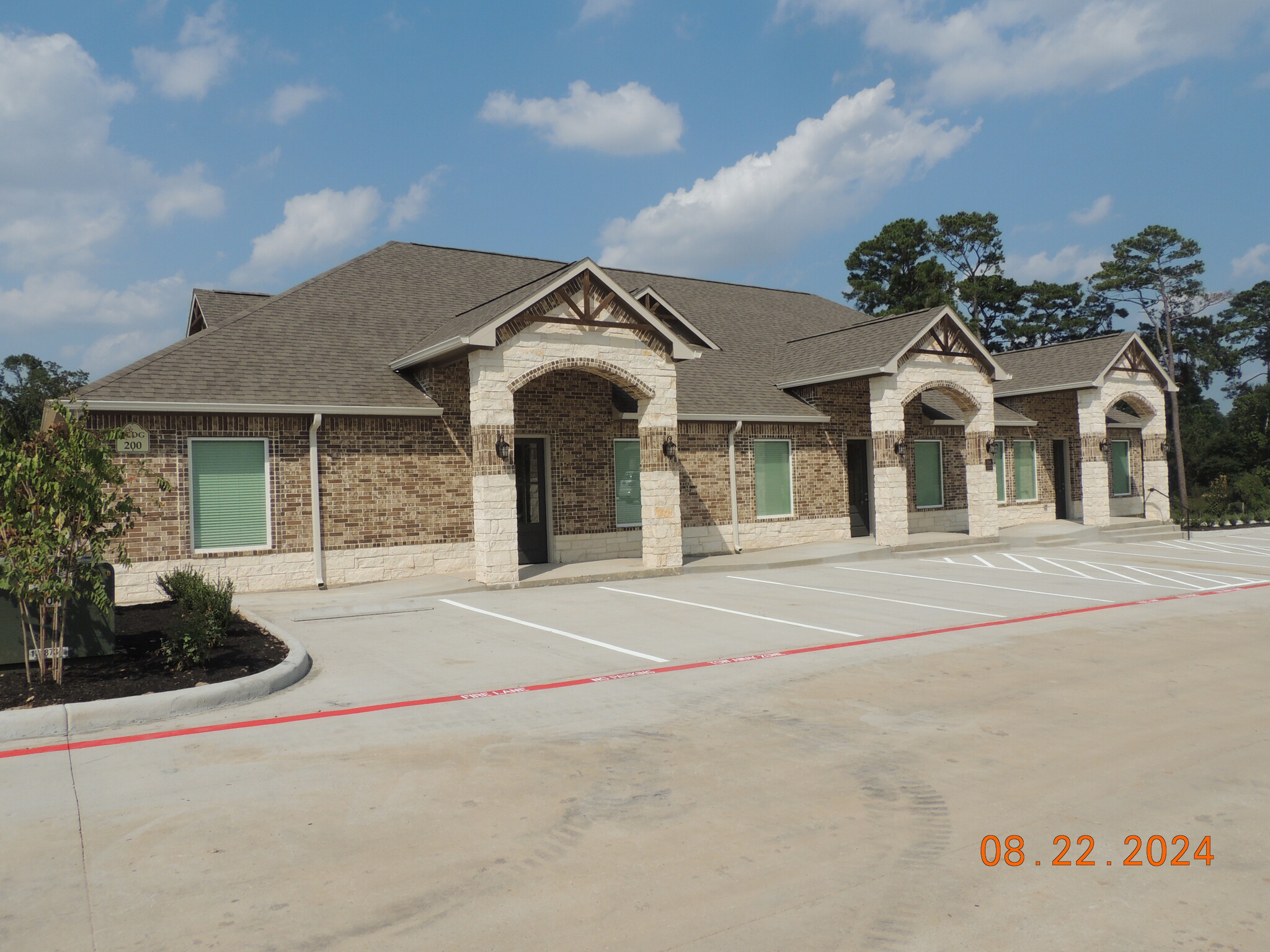 1904 Longmire Rd, Conroe, TX for lease Building Photo- Image 1 of 12