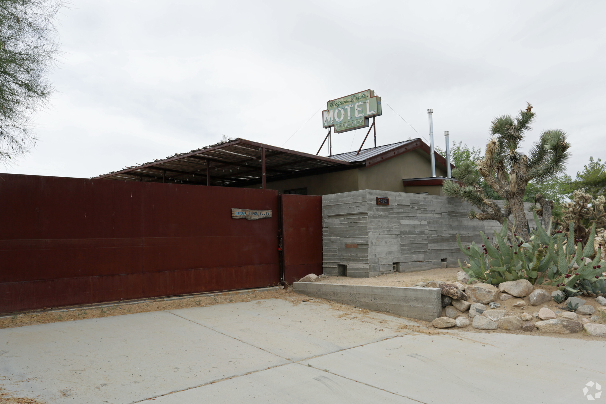 62121 29 Palms Hwy, Joshua Tree, CA for sale Primary Photo- Image 1 of 1