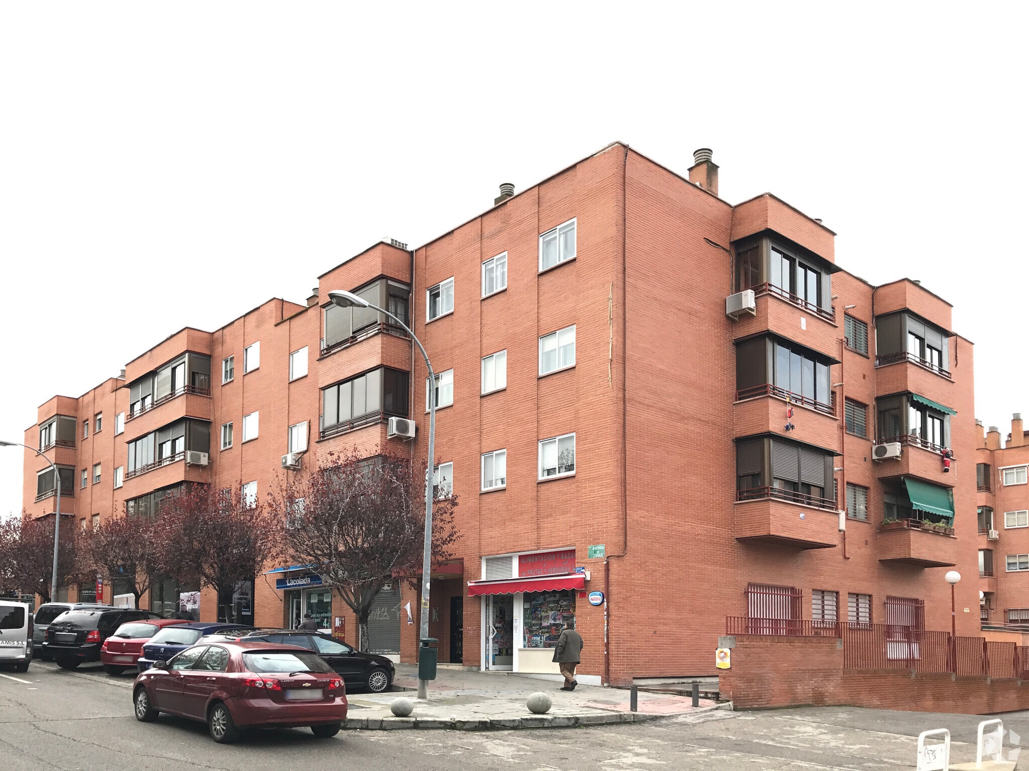 Avenida de Algorta, 12, San Fernando de Henares, Madrid for sale Primary Photo- Image 1 of 1