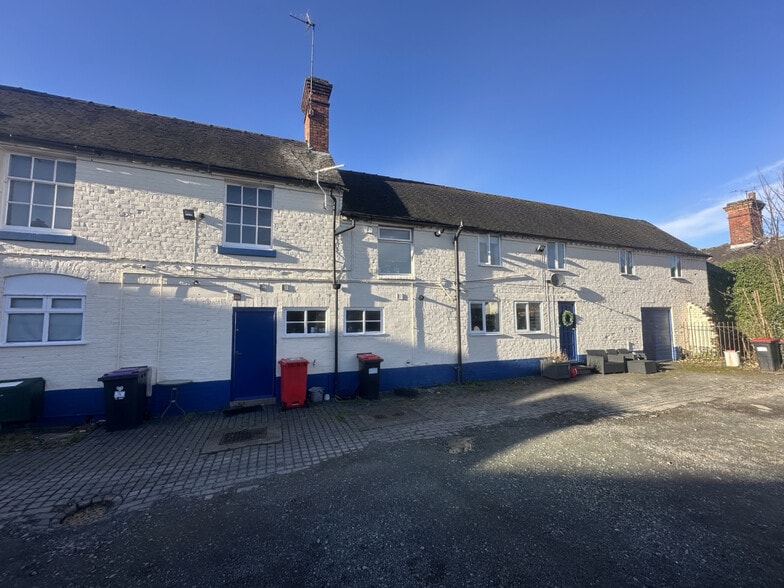 10 St. Mary's St, Newport for sale - Building Photo - Image 2 of 6