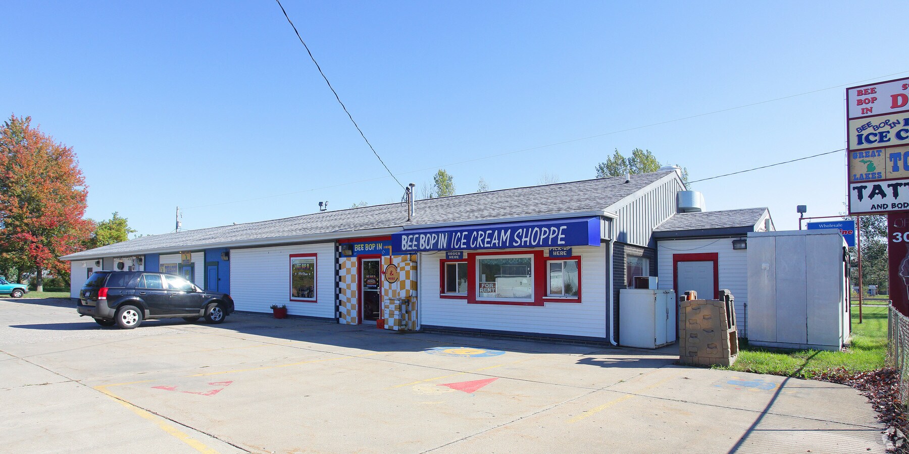 3010 E Apple Ave, Muskegon, MI 49442