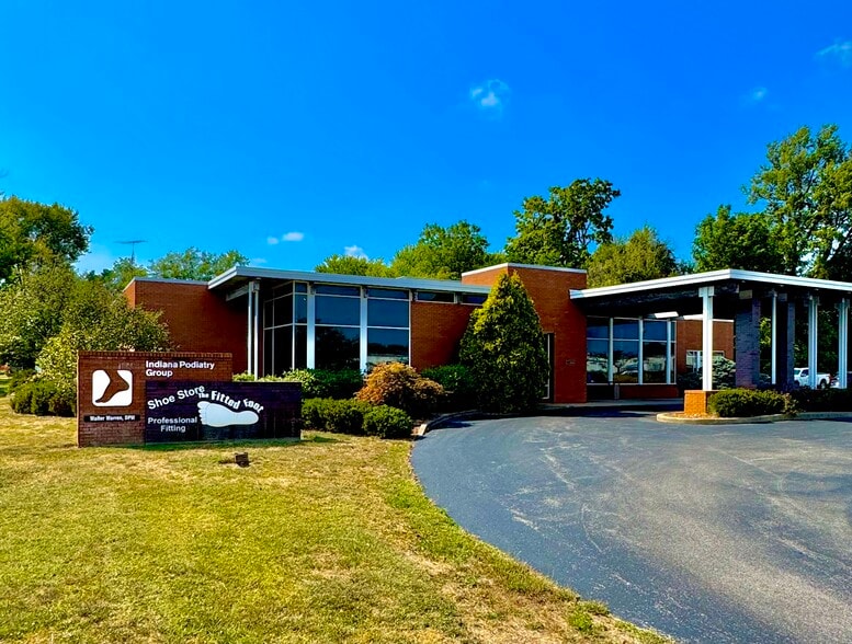 1239 E 4th Street Rd, Seymour, IN for lease - Primary Photo - Image 1 of 43