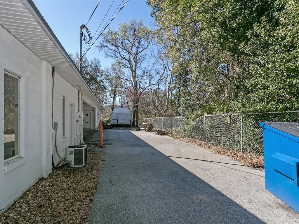 5300 Emerson St, Jacksonville, FL 32207
