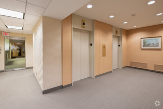 1100 Connecticut Ave NW, Washington, DC for lease Interior Photo- Image 1 of 8