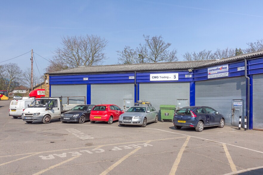 27A Spring Grove Rd, Hounslow, TW3 4BE