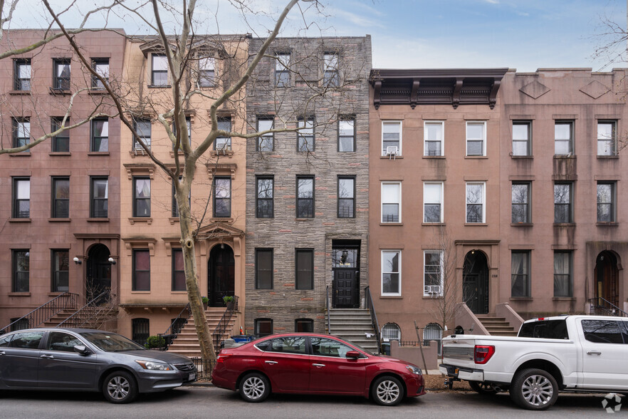 260 President St, Brooklyn, NY for sale - Primary Photo - Image 1 of 1