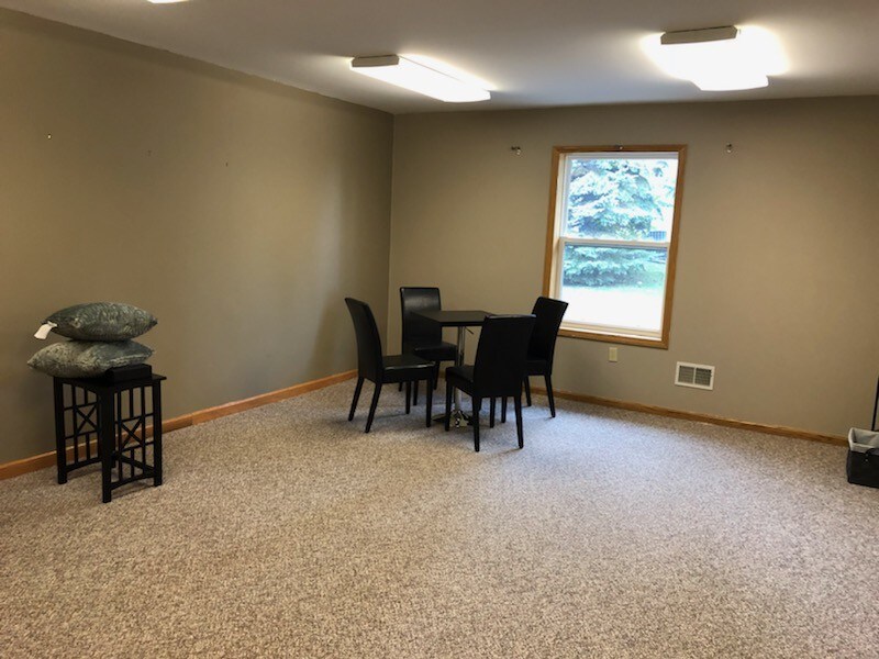 2740 McCarty Rd, Saginaw, MI 48603