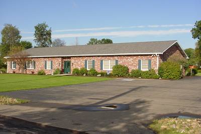 107 Breckenridge St, Grove City, PA for lease - Primary Photo - Image 1 of 2